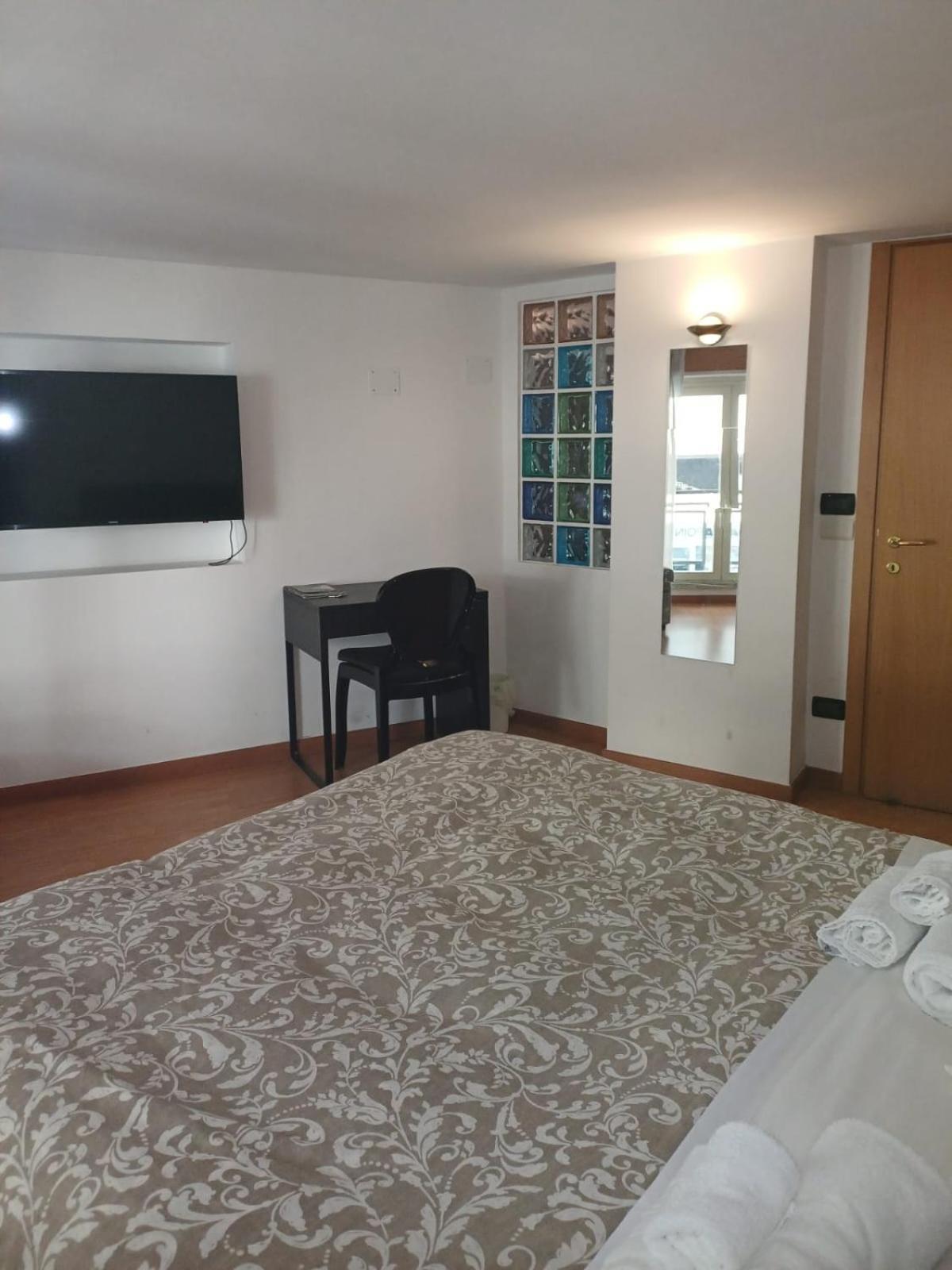 B&B 30 mt dal Duomo Benevento Eksteriør billede